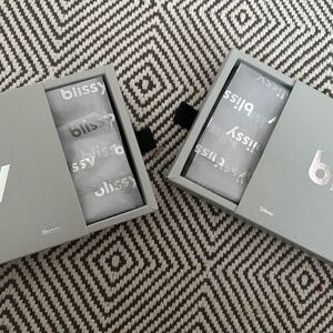 New Blissy Queen Silk Silver pillow cases